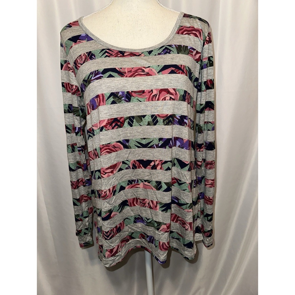 Lularoe Top Size M Gray Floral Striped Long Sleeve Pullover Round Neck Elizabeth